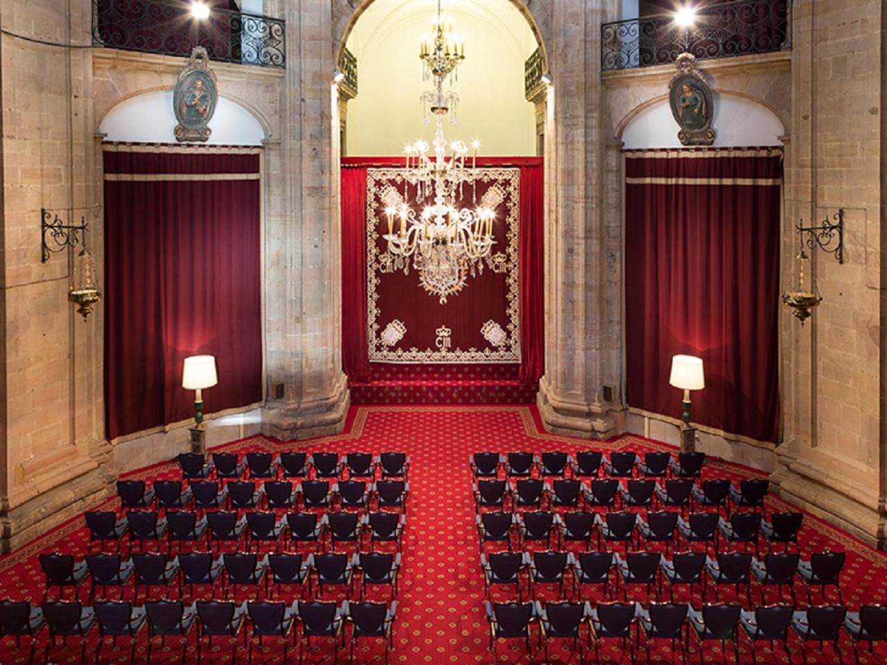 Eurostars Hotel De La Reconquista Oviedo Buitenkant foto The Polish Senate Chamber
